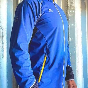 North Face thin layer jacket. Waterproof, rain repellent, wind breaker